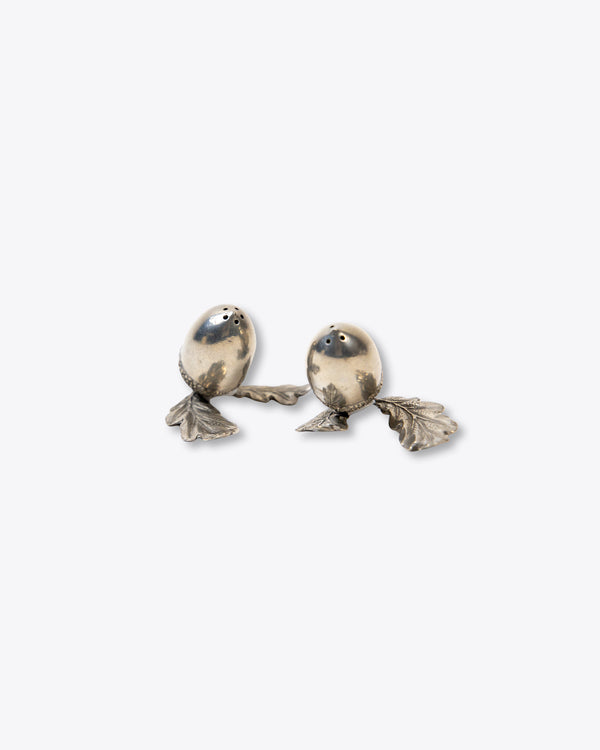 Oak Salt + Pepper Shaker | Silver | Rent
